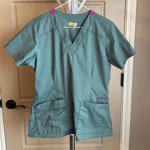 WonderWink Verity Sage Green V-Neck Scrub Top Size Small